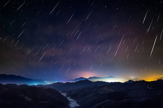 为甚么会有流星雨,流星雨是怎样构成的