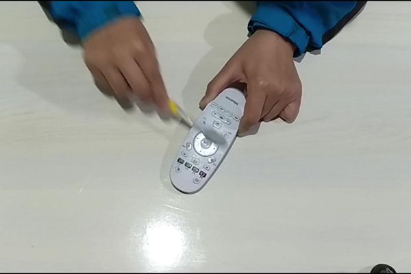 遥控器为甚么能遥控家用电器,遥控器的道理