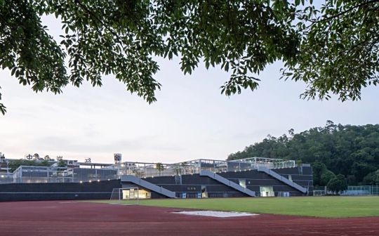 深圳红岭中学简介概略（建校汗青、地点、师资、校训、情况）