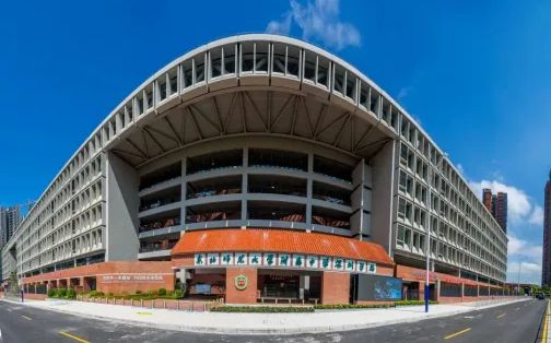 西南师范大学从属中学深圳黉舍简介概略（建校汗青、地点、师资、校训、情况）
